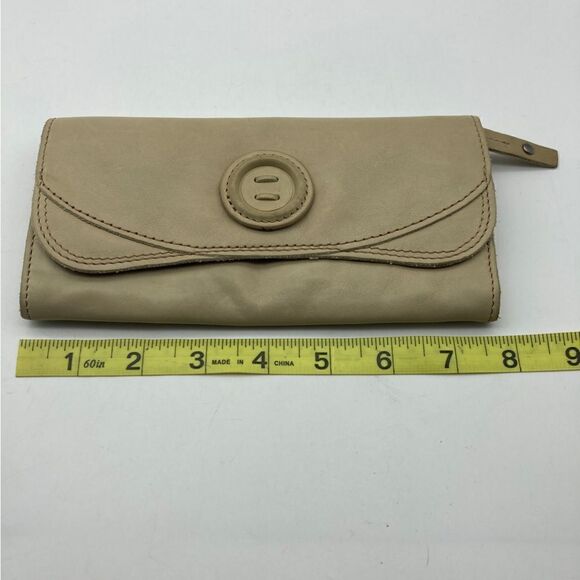 Fossil Genuine Leather Beige Wallet SWL 9689 - Picture 10 of 11